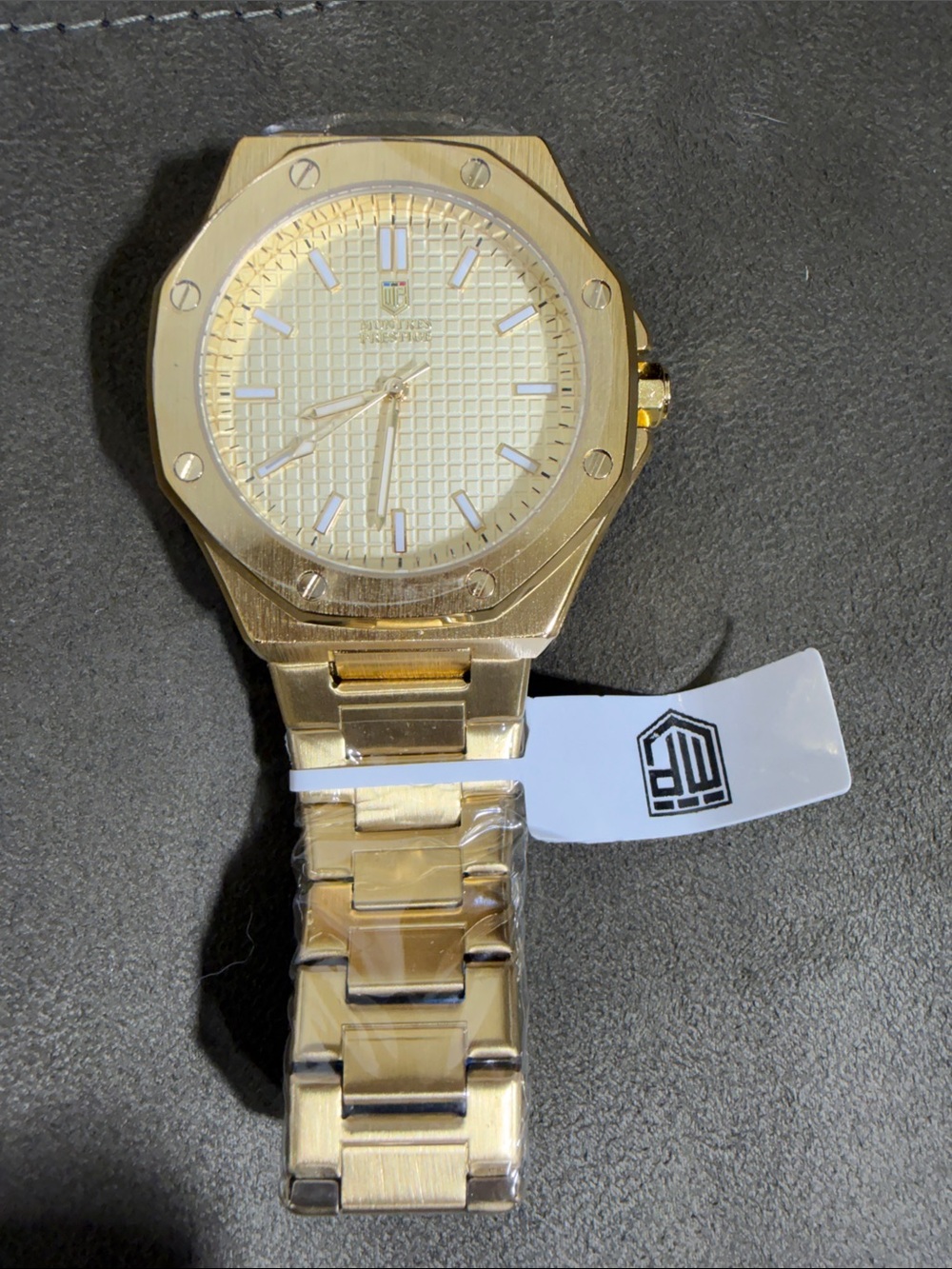 Invicta Montres Prestige by Invicta Gold Octagonal Men’s Watch MPW-0247 NWT - Picture 3 of 4